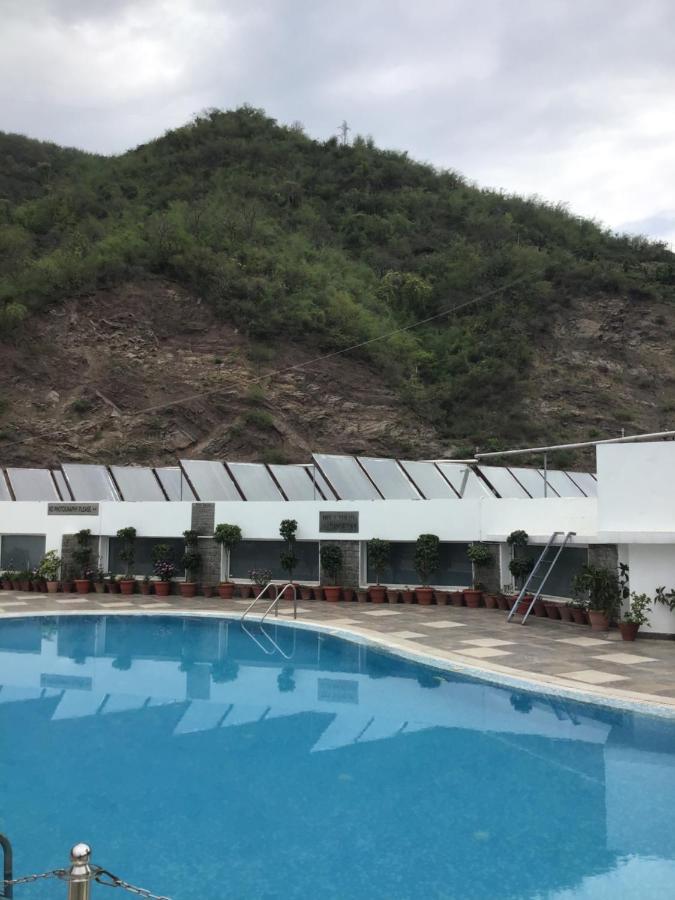 Timber Trail Base Resort - At The Foothills Of Adventure Parwanoo Exterior foto